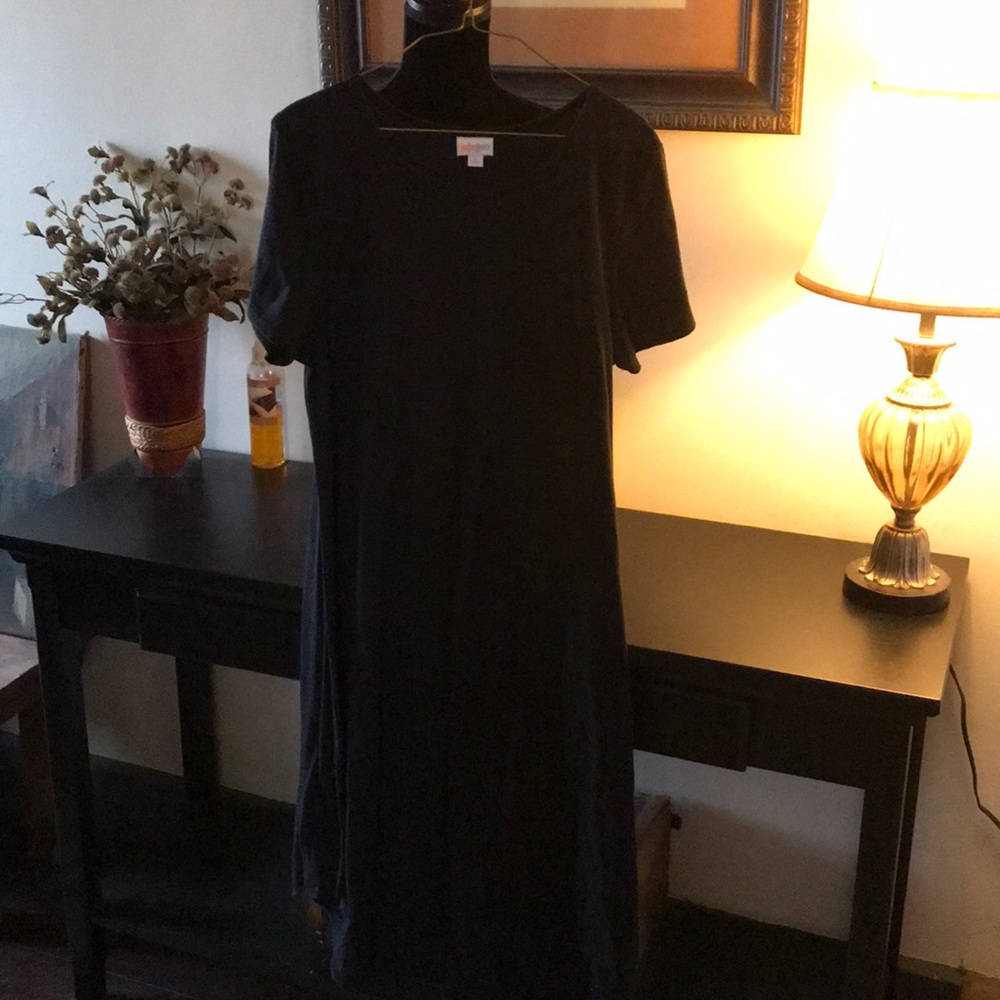 ✔️LAST MARKDOWN✔️. Lularoe Carly solid black